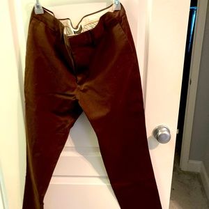 Banana Republic Skinny Rapid Movement Chino (Fulton Fit) 33x32 Classic Burgundy